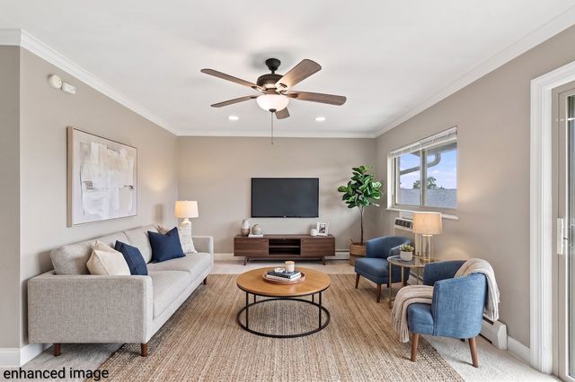 680 Marilyn Avenue 210, Glendale Heights, IL 60139
