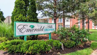 680 Marilyn Avenue 210, Glendale Heights, IL 60139