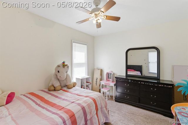19725 Kingsville Street, Harper Woods, MI 48225