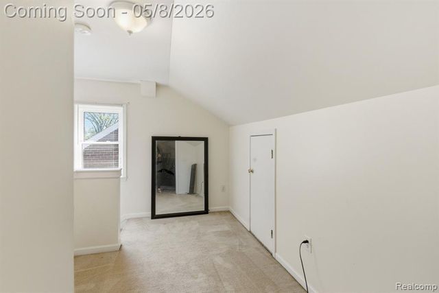 19725 Kingsville Street, Harper Woods, MI 48225