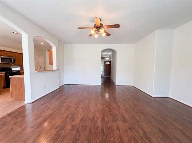 6843 Tammany Manor Lane, Spring, TX 77379