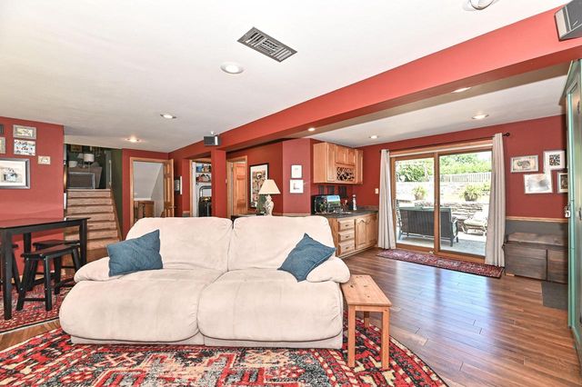 7622 Fielding LANE, Greendale, WI 53129
