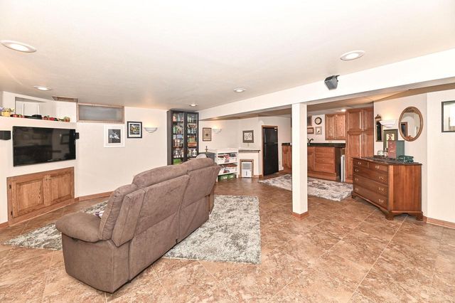 7622 Fielding LANE, Greendale, WI 53129