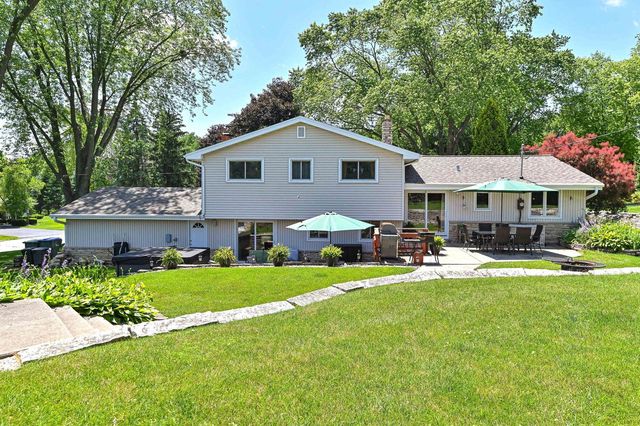 7622 Fielding LANE, Greendale, WI 53129