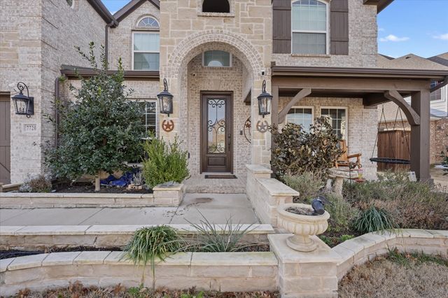 7720 Falcon Ridge Road, Denton, TX 76208