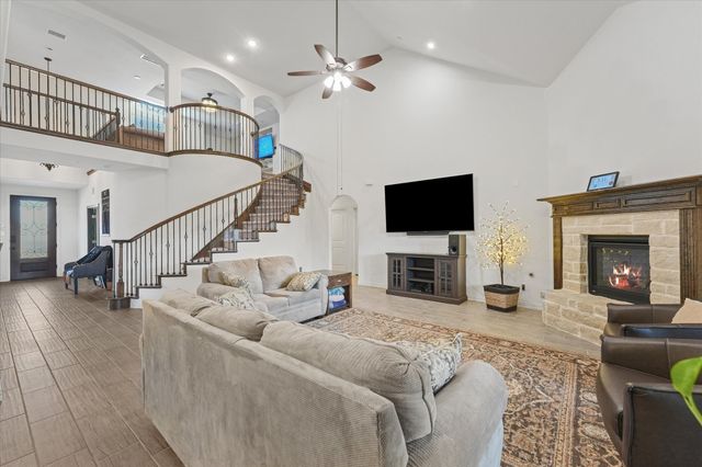 7720 Falcon Ridge Road, Denton, TX 76208