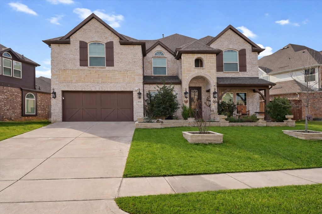 7720 Falcon Ridge Road, Denton, TX 76208