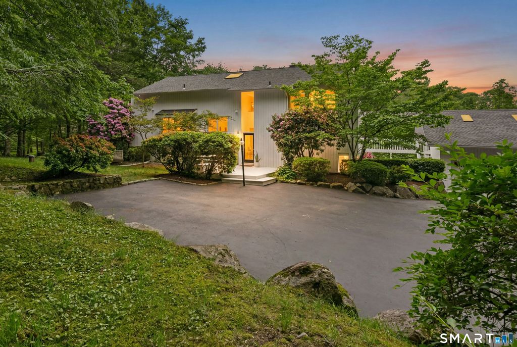 38 Old Redding Road, Weston, CT 06883