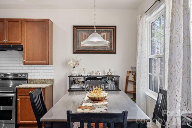 136 Grove End Road, Fletcher, NC 28732