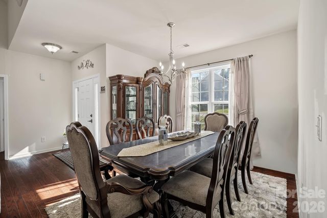 136 Grove End Road, Fletcher, NC 28732