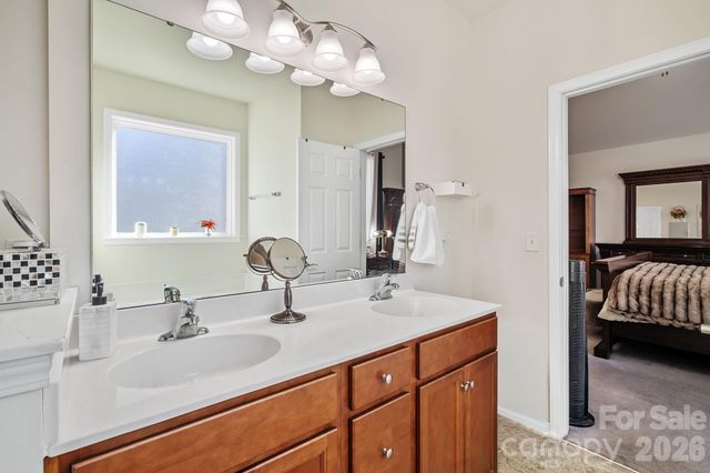 136 Grove End Road, Fletcher, NC 28732