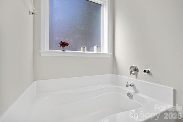 136 Grove End Road, Fletcher, NC 28732