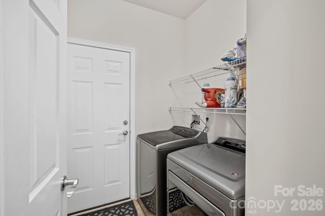 136 Grove End Road, Fletcher, NC 28732