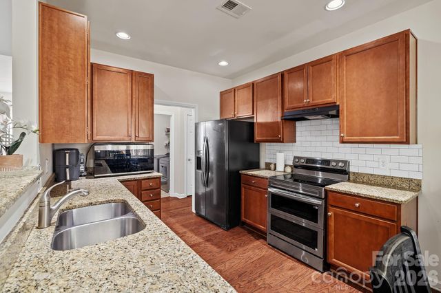 136 Grove End Road, Fletcher, NC 28732