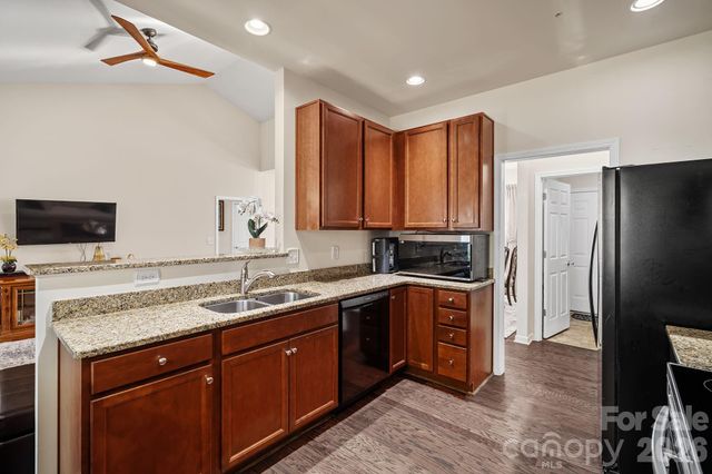 136 Grove End Road, Fletcher, NC 28732