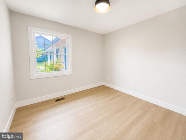 19 EDDINGTON LN, Willingboro, NJ 08046