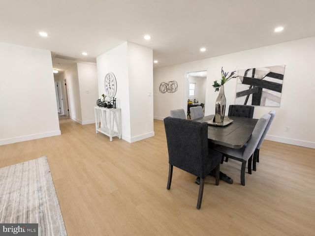 19 EDDINGTON LN, Willingboro, NJ 08046
