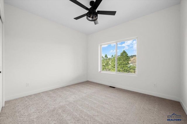 1632 OAK CREST CT, Spearfish, SD 57783