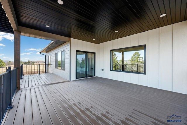 1632 OAK CREST CT, Spearfish, SD 57783