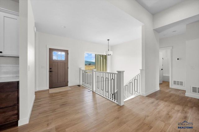 1632 OAK CREST CT, Spearfish, SD 57783