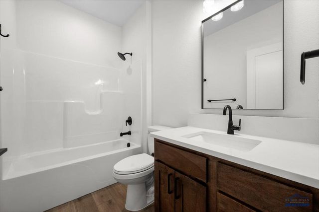 1632 OAK CREST CT, Spearfish, SD 57783