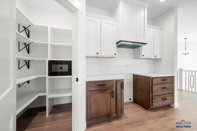 1632 OAK CREST CT, Spearfish, SD 57783