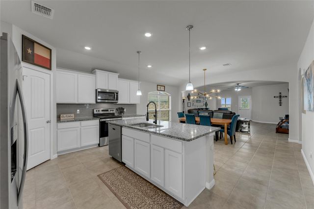 132 Cinnamon LOOP, Burnet, TX 78611