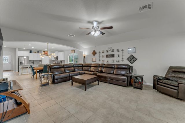 132 Cinnamon LOOP, Burnet, TX 78611