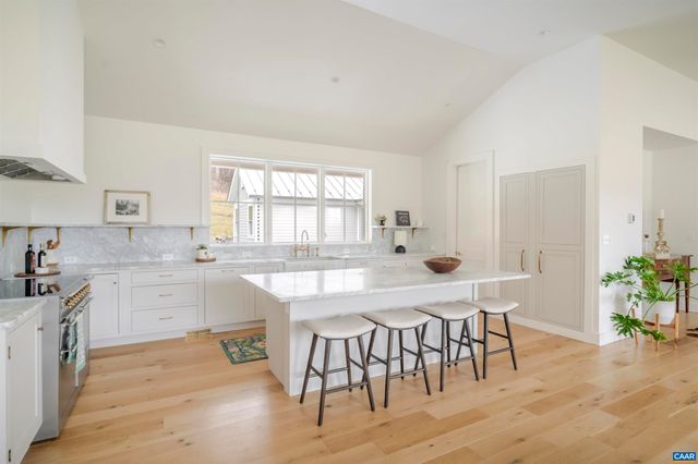 1400 BUNDORAN DR, North Garden, VA 22959