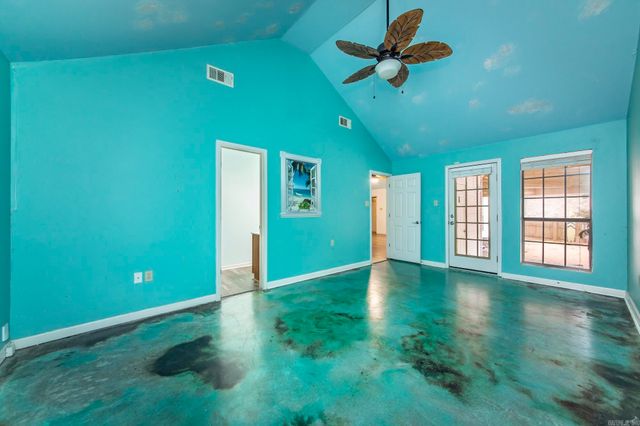 3909 Lakewood Valley Drive, North Little Rock, AR 72116