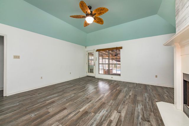 3909 Lakewood Valley Drive, North Little Rock, AR 72116