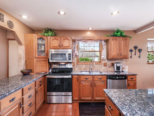 13355 Waterton Drive, Pickerington, OH 43147