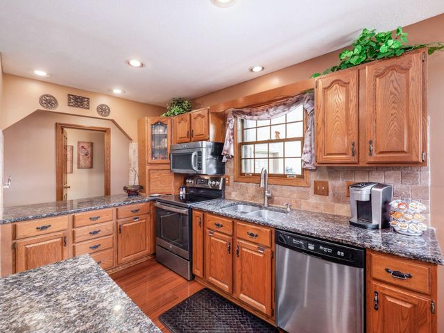 13355 Waterton Drive, Pickerington, OH 43147