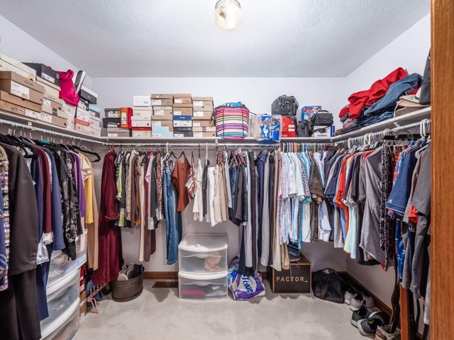 13355 Waterton Drive, Pickerington, OH 43147