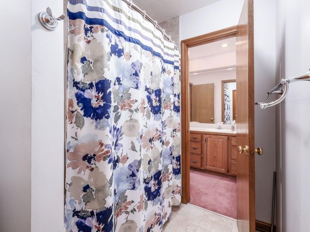 13355 Waterton Drive, Pickerington, OH 43147