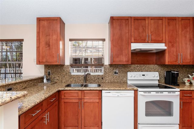 1041 SW Cedar Falls Drive, Weston, FL 33327