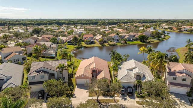 1041 SW Cedar Falls Drive, Weston, FL 33327