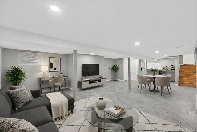 191-44 113th Avenue, Saint Albans, NY 11412