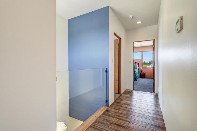 2305 Mananitas Lane NW, Albuquerque, NM 87104
