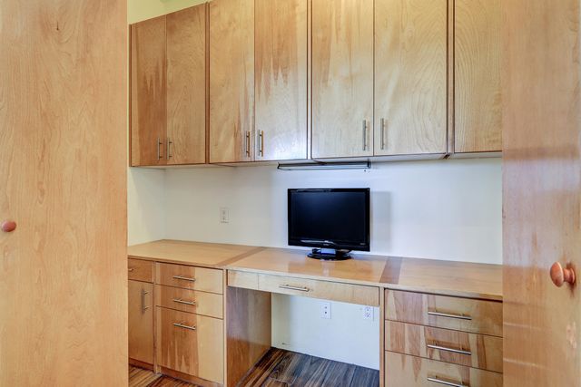 2305 Mananitas Lane NW, Albuquerque, NM 87104