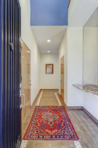 2305 Mananitas Lane NW, Albuquerque, NM 87104