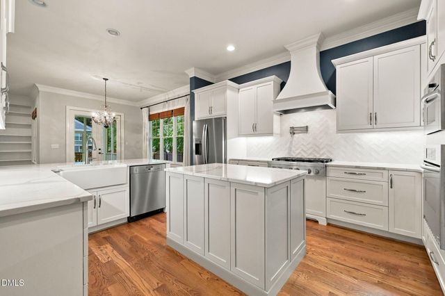 3113 Raymond Street, Raleigh, NC 27607