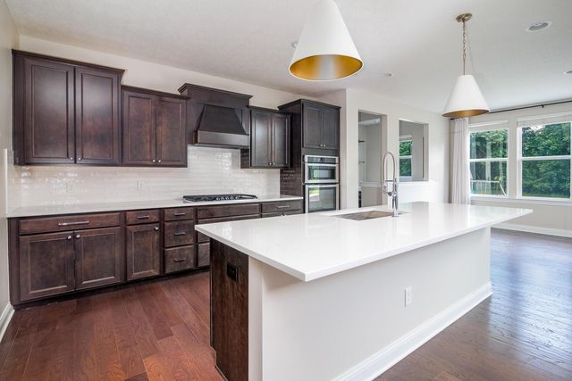 6543 Brookview Manor Drive, Galena, OH 43021