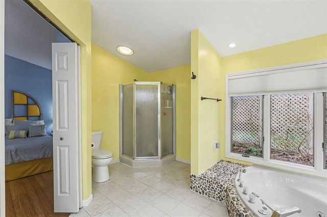 17871 N Fruitport Road, Spring Lake, MI 49456