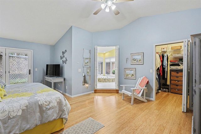 17871 N Fruitport Road, Spring Lake, MI 49456