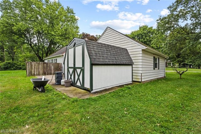 1409 Elm Grove Avenue, Akron, OH 44312