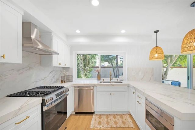 2578 Calle Barcelona, Tustin, CA 92782