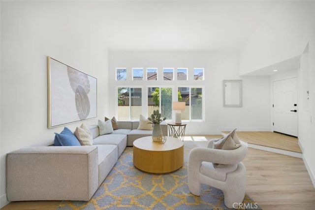 2578 Calle Barcelona, Tustin, CA 92782
