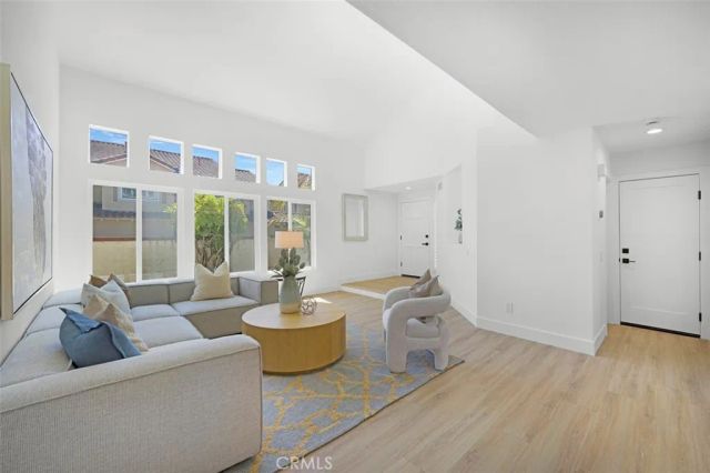 2578 Calle Barcelona, Tustin, CA 92782