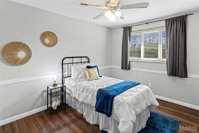 38 Indian Drive, Wood River, IL 62095